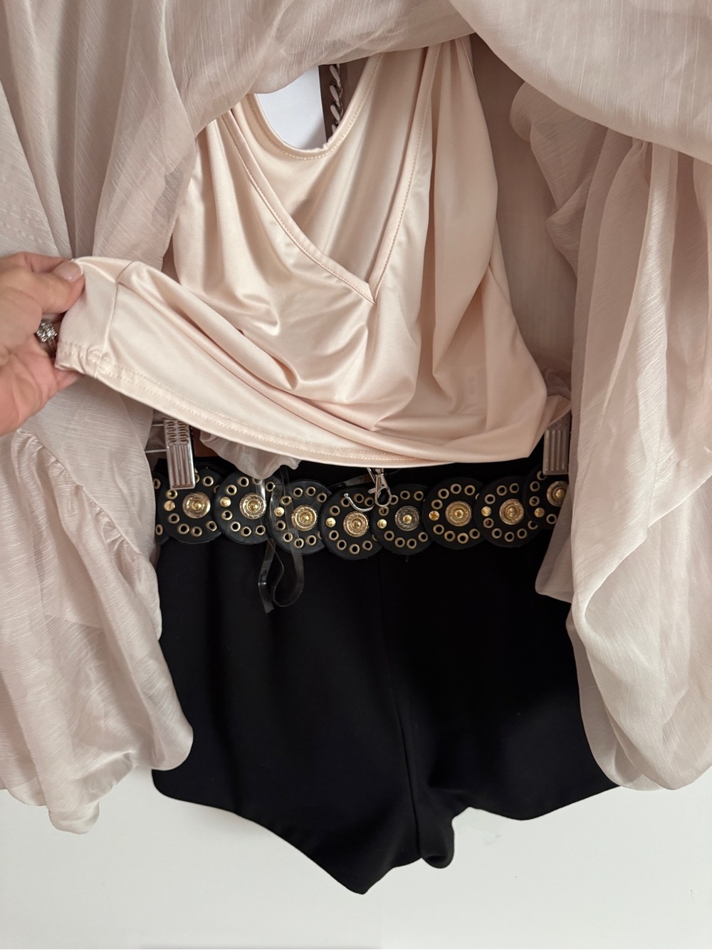 REVOLVE 3 PIECE OUTFIT -CHIFFON HIGH/LO BLOUSE MINI SHORTS & BELT NEW W/TAGS! - Picture 7 of 8